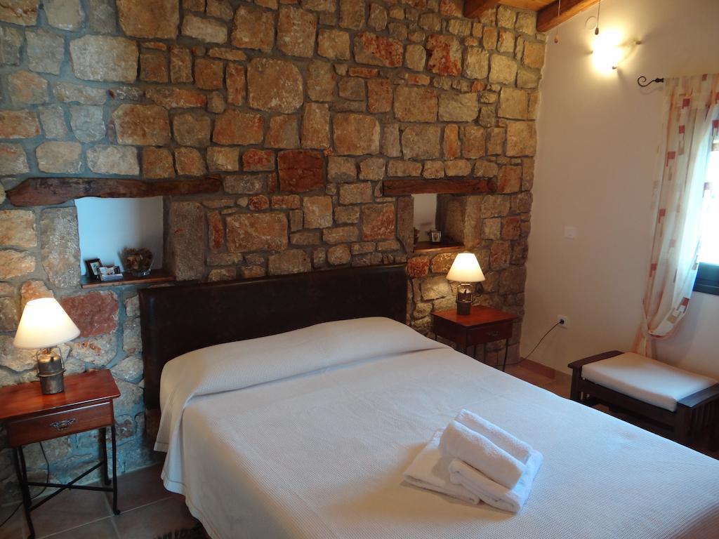 Niriides Apartment Galaxidi Bagian luar foto