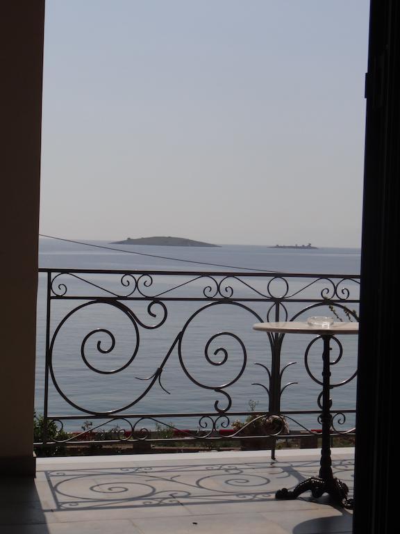 Niriides Apartment Galaxidi Bagian luar foto